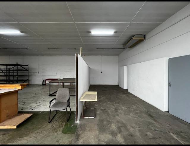 808M² WAREHOUSE TO LET IN STAMFORD HILL